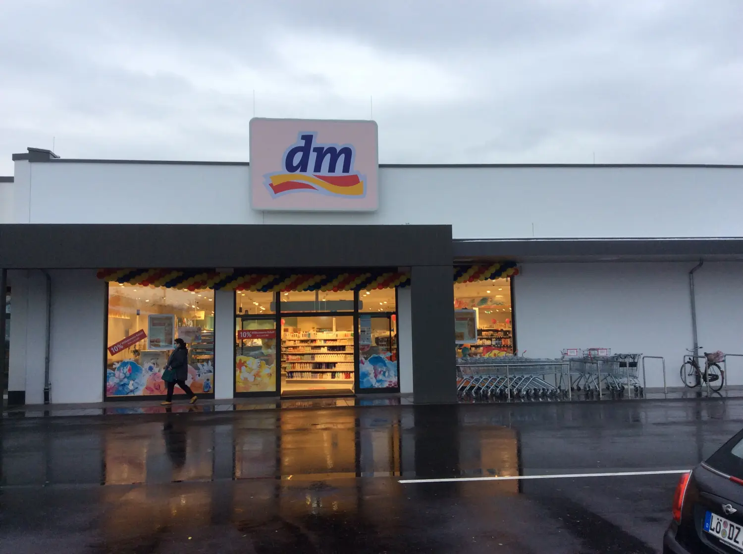 Planungs- und Bauleitungsbüro HUMMEL-DM-Store